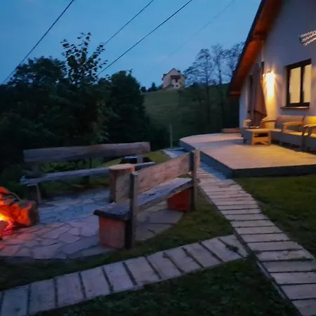 Casa de Férias Jednorodzinny Caloroczny Bobowa